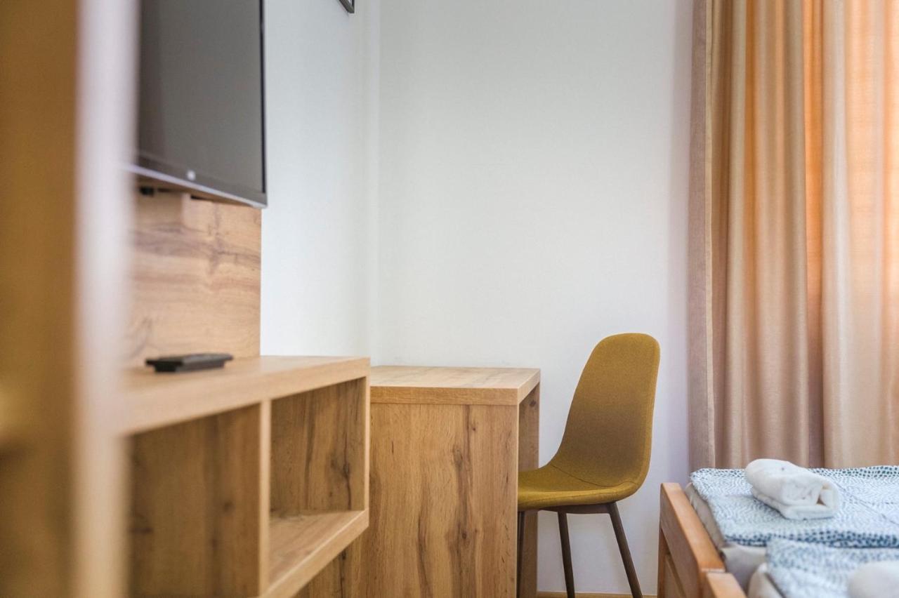 Zoe Pirot Apartment Exterior foto